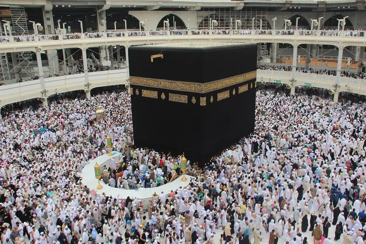 November gurupih Umrah
